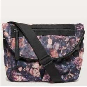 Lululemon Festival Bag ll